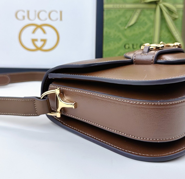 激安グッチバッグコピー角部分ディテール